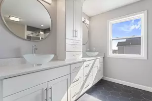 5366 Pine Island Rd, Woodbury, MN 55129 - Photo 27