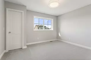 5366 Pine Island Rd, Woodbury, MN 55129 - Photo 29