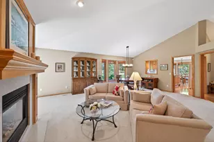 2614 Parkview Ct, White Bear Lake, MN 55110 - Photo 11