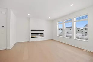 18310 Gladiator Dr, Lakeville, MN 55068 - Photo 5