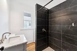 987 Dayton Ave, Saint Paul, MN 55104 - Photo 23