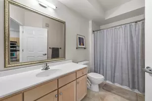 310 E 18th St, Minneapolis, MN 55404 - Photo 19