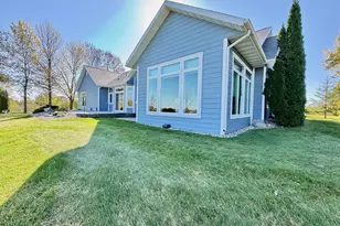 37654 S Eagle Lake Rd, Battle Lake, MN 56515 - Photo 57