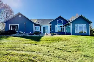 37654 S Eagle Lake Rd, Battle Lake, MN 56515 - Photo 5