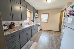 1837 Barr St, Wabasso, MN 56293 - Photo 9