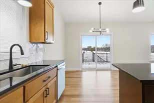 1962 Hadley Hills Dr NE, Rochester, MN 55906 - Photo 15