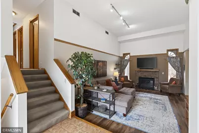 1481 Sextant Avenue E, Maplewood, MN 55109 - Photo 7