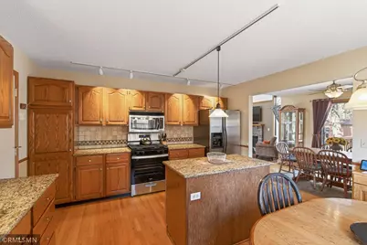 1481 Sextant Avenue E, Maplewood, MN 55109 - Photo 17