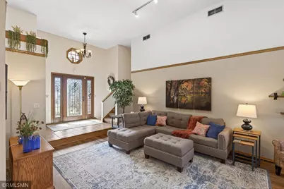 1481 Sextant Avenue E, Maplewood, MN 55109 - Photo 9