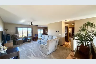 105 Hillwood Drive, Lake City, MN 55041 - Photo 13