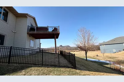 105 Hillwood Drive, Lake City, MN 55041 - Photo 9