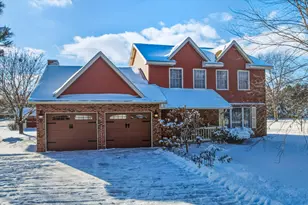 2563 Colony Cir, Saint Cloud, MN 56303 - Photo 1