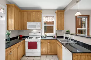 268 Erie St, Saint Paul, MN 55102 - Photo 9