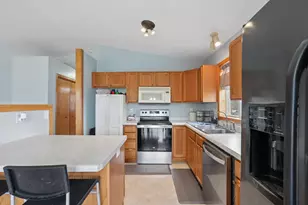 105 Capelle St, Spring Valley, MN 55975 - Photo 7