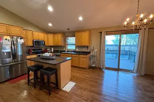 1005 12th St SE, Waseca, MN 56093 - Photo 7