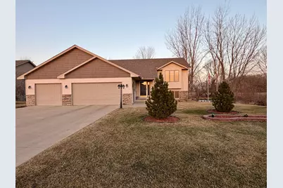 1005 12th Street SE, Waseca, MN 56093 - Photo 1