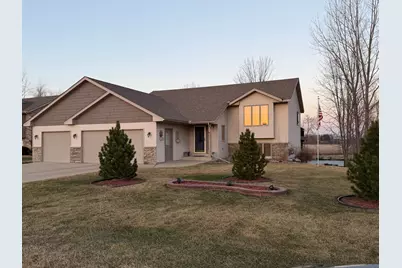 1005 12th Street SE, Waseca, MN 56093 - Photo 3