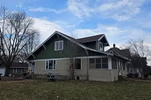 704 N Carver St, Winthrop, MN 55396 - Photo 1