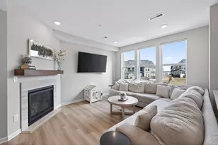 9699 4th St N, Lake Elmo, MN 55042 - Photo 3