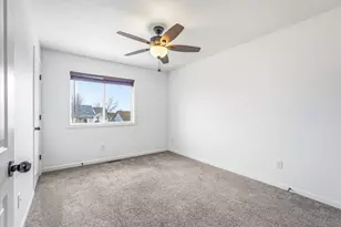 405 E Cheyenne St, Roberts, WI 54023 - Photo 31