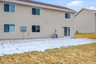 405 E Cheyenne St, Roberts, WI 54023 - Photo 35