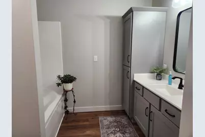 906 Funk Avenue, Lakefield, MN 56150 - Photo 7