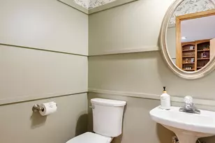 1389 Camelback Dr, Eagan, MN 55123 - Photo 13