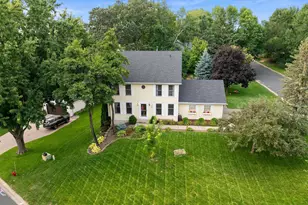 1389 Camelback Dr, Eagan, MN 55123 - Photo 3