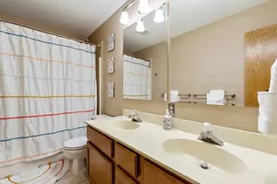 1389 Camelback Dr, Eagan, MN 55123 - Photo 23