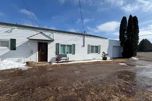 406 4th St, Moose Lake, MN 55767 - Photo 1