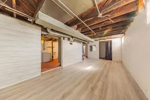 1002 Avon St N, Saint Paul, MN 55103 - Photo 27