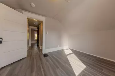 1002 Avon Street N, Saint Paul, MN 55103 - Photo 19