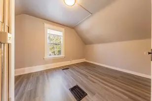 1002 Avon St N, Saint Paul, MN 55103 - Photo 23