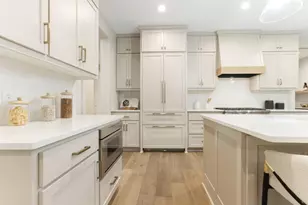 5609 Heather Ln, Edina, MN 55436 - Photo 7