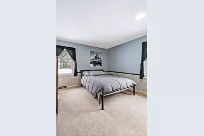 10809 Emerson Road S, Bloomington, MN 55431 - Photo 25