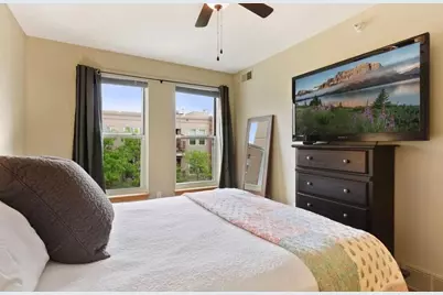 660 N 2nd Street #401, Minneapolis, MN 55401 - Photo 9