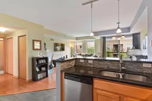 660 N 2nd St, Minneapolis, MN 55401 - Photo 5