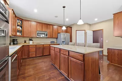2061 Winterberry Lane, Shakopee, MN 55379 - Photo 7