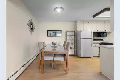 4360 Brookside Court #304, Edina, MN 55436 - Photo 9