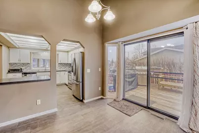 9733 Thomas Avenue N, Brooklyn Park, MN 55444 - Photo 3