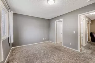 9733 Thomas Ave N, Brooklyn Park, MN 55444 - Photo 9