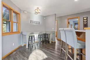 582 Country Oaks Ln, River Falls, WI 54022 - Photo 13