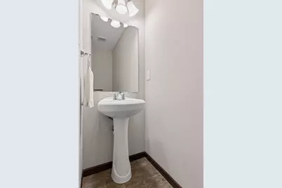 4553 Yates Avenue N, Crystal, MN 55422 - Photo 23