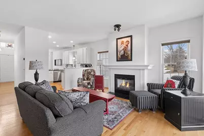 16235 Crystal Hills Drive, Lakeville, MN 55044 - Photo 9