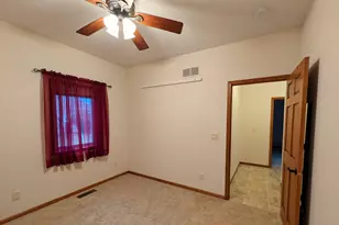 2033 Park Ave, Montevideo, MN 56265 - Photo 31