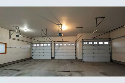 2033 Park Avenue, Montevideo, MN 56265 - Photo 69