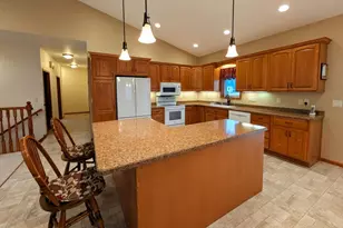 2033 Park Ave, Montevideo, MN 56265 - Photo 9