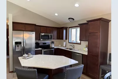 4029 Stone Point Drive NE, Rochester, MN 55906 - Photo 5