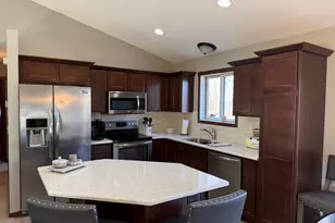 4029 Stone Point Dr NE, Rochester, MN 55906 - Photo 5