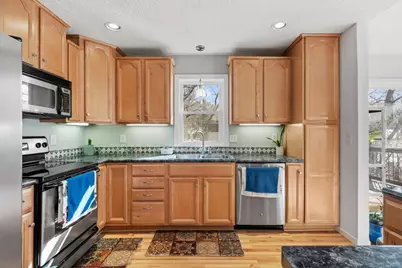 13409 Arden Circle, Burnsville, MN 55337 - Photo 9